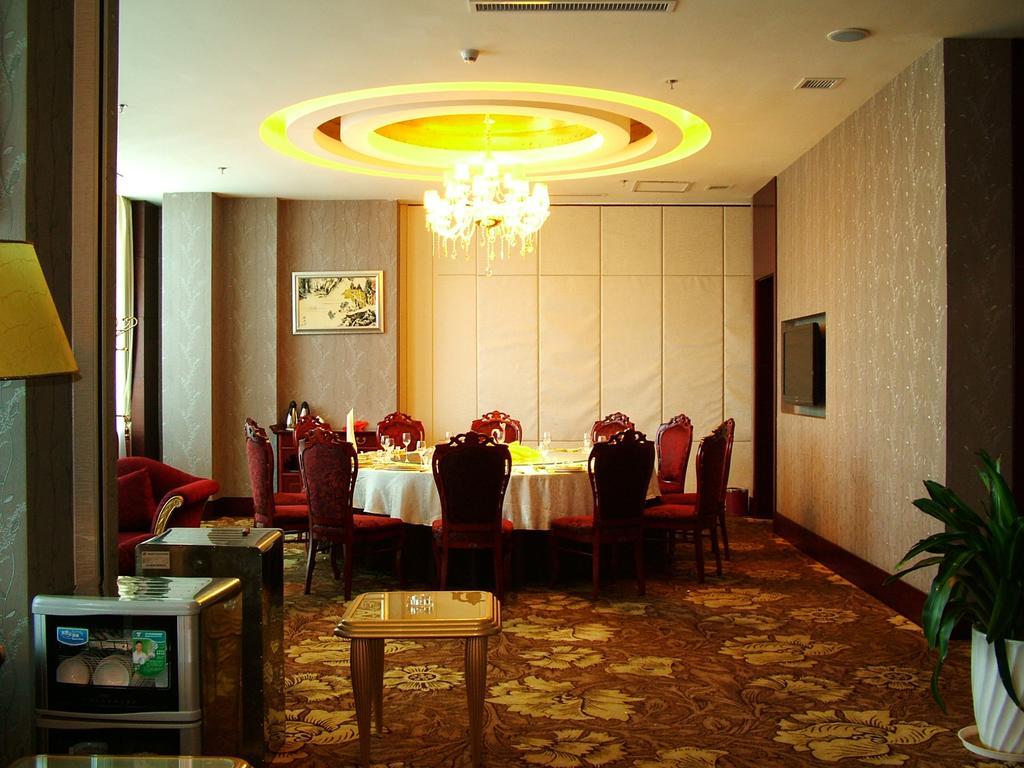 Fuxing Oriental Boutique Hotel Xích Phong Ngoại thất bức ảnh