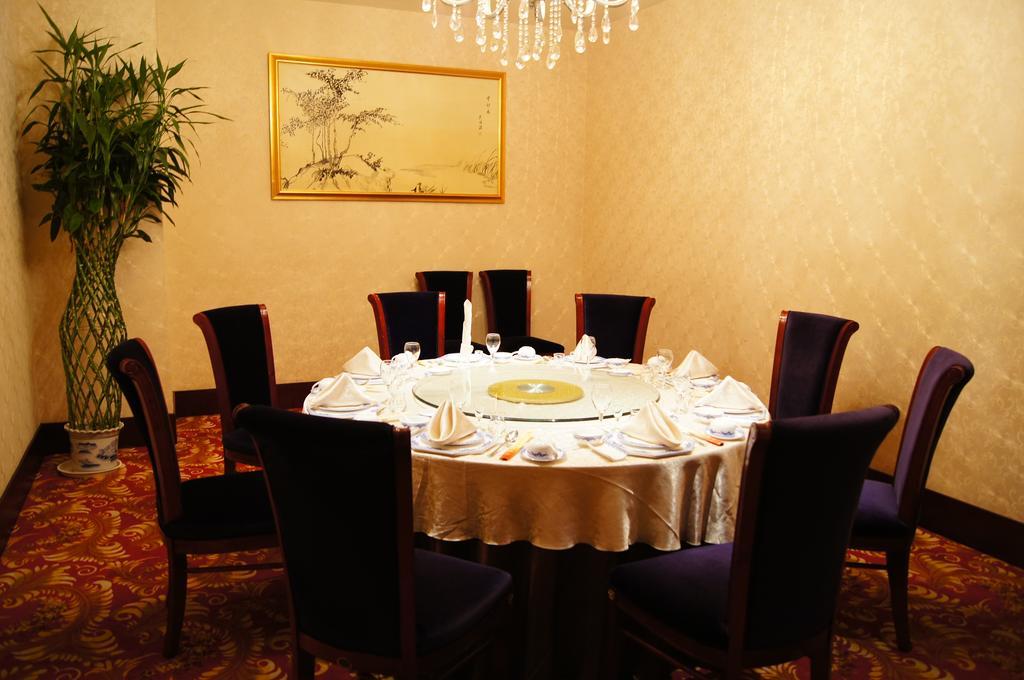 Fuxing Oriental Boutique Hotel Xích Phong Ngoại thất bức ảnh