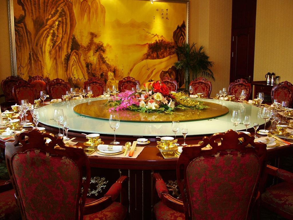 Fuxing Oriental Boutique Hotel Xích Phong Ngoại thất bức ảnh