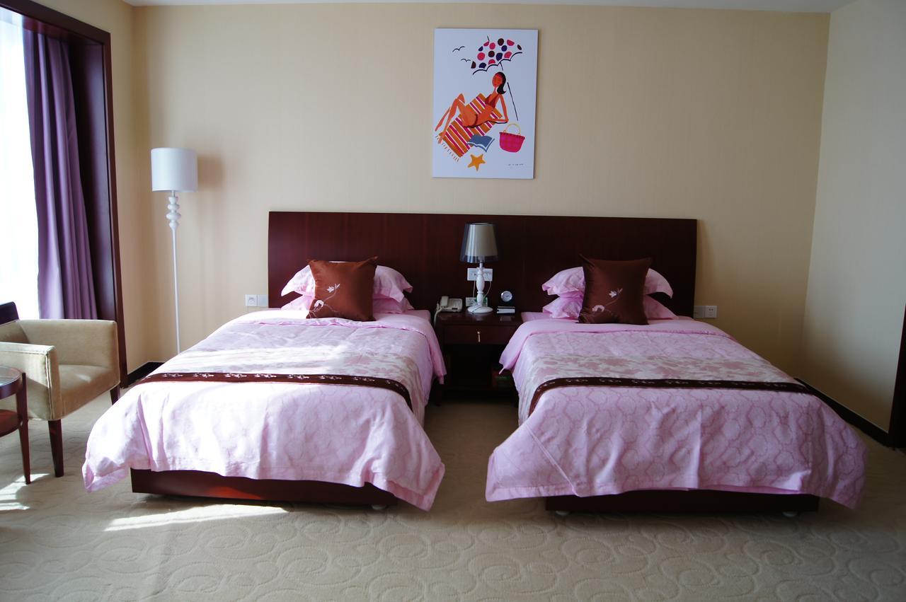 Fuxing Oriental Boutique Hotel Xích Phong Phòng bức ảnh