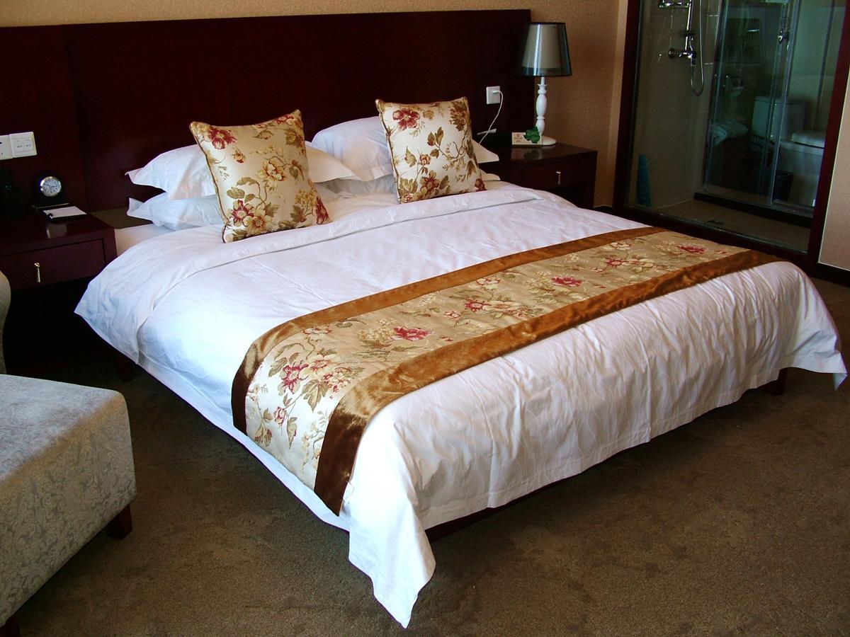 Fuxing Oriental Boutique Hotel Xích Phong Phòng bức ảnh