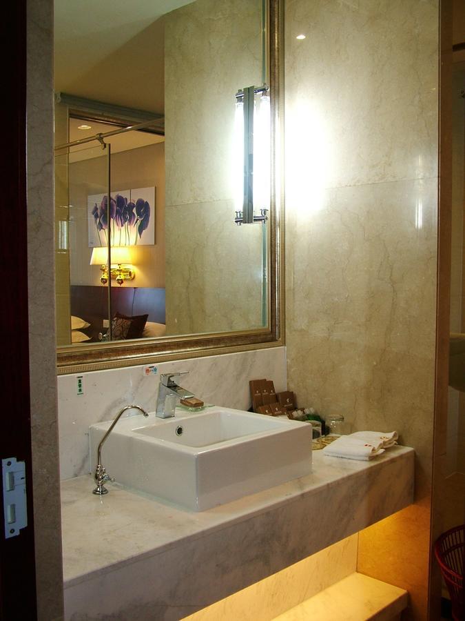 Fuxing Oriental Boutique Hotel Xích Phong Phòng bức ảnh