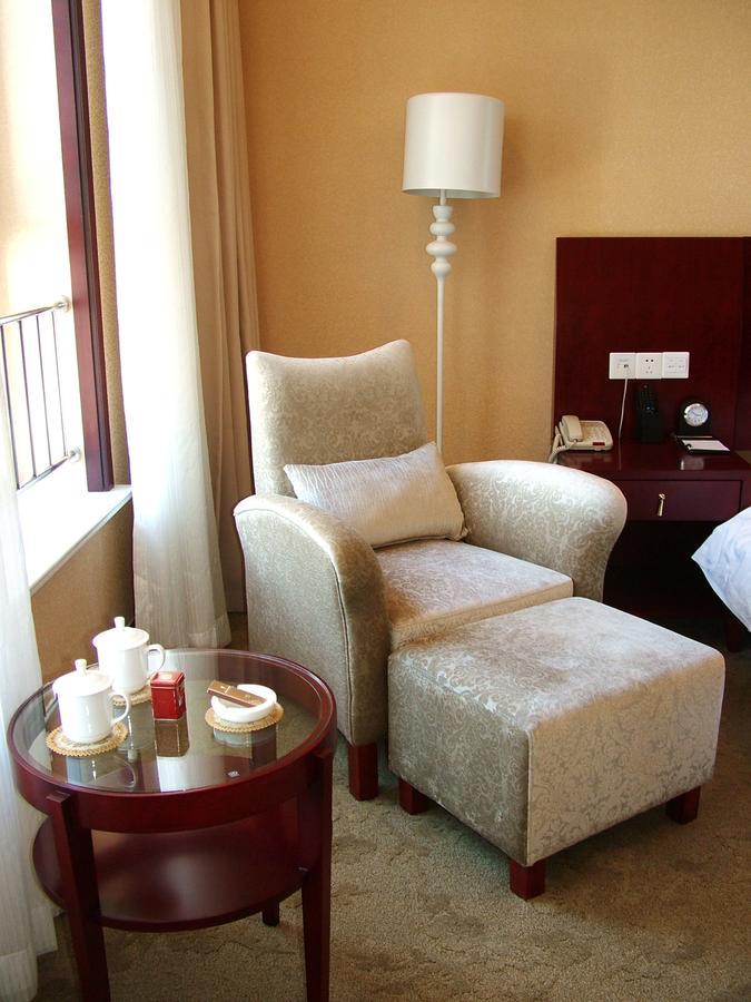 Fuxing Oriental Boutique Hotel Xích Phong Phòng bức ảnh