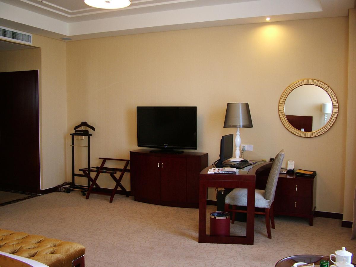Fuxing Oriental Boutique Hotel Xích Phong Phòng bức ảnh